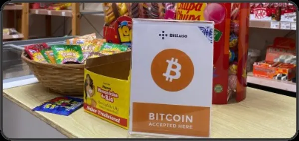 Bitcoin accepted here em quiosque